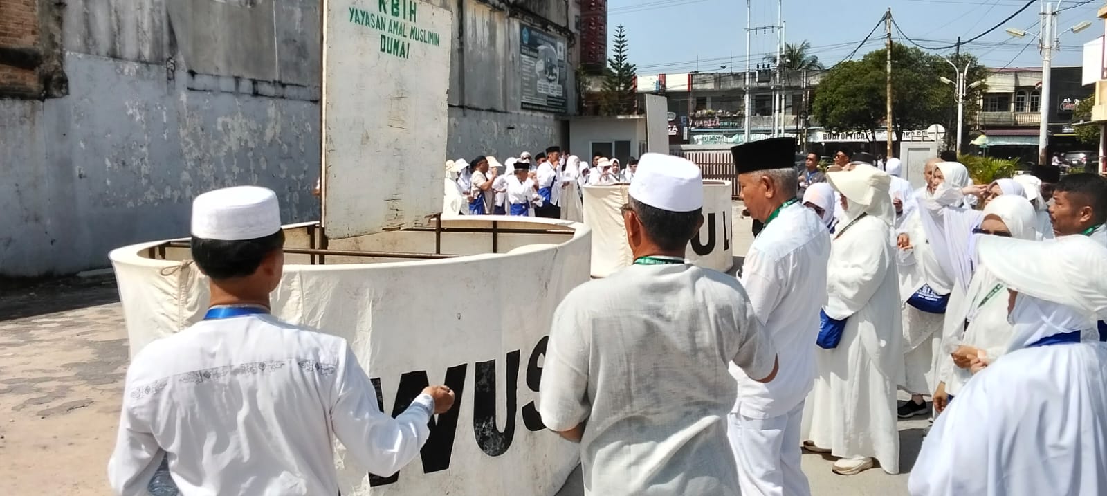 Simulasi Melontar Jamarat